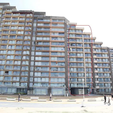 Near Sandy Beach, Cleaning Included