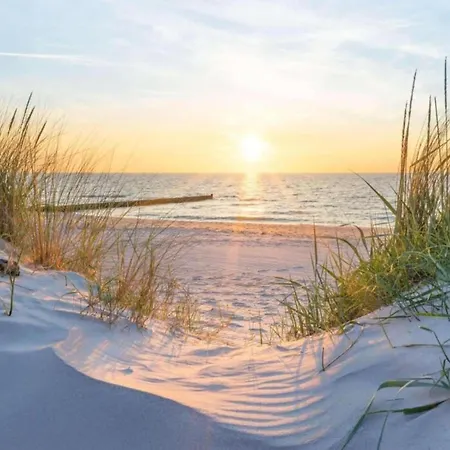 Near Sandy Beach, Cleaning Included Lägenhet